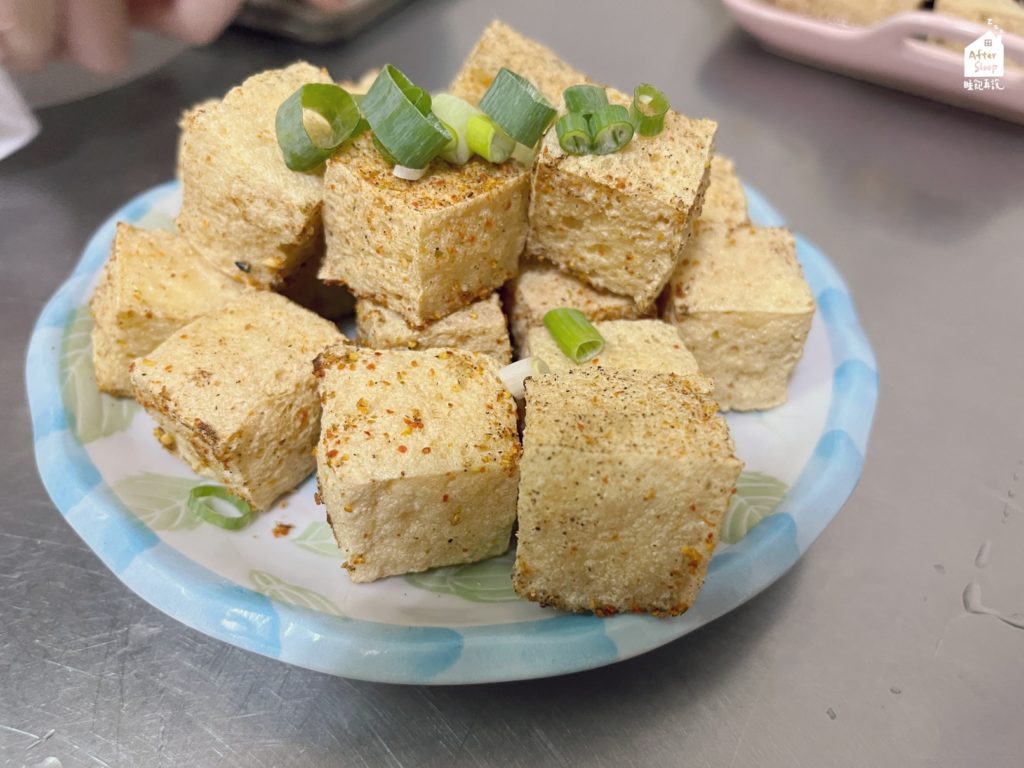 一口酥脆皮臭豆腐｜七彩椒鹽一口酥（50元）
