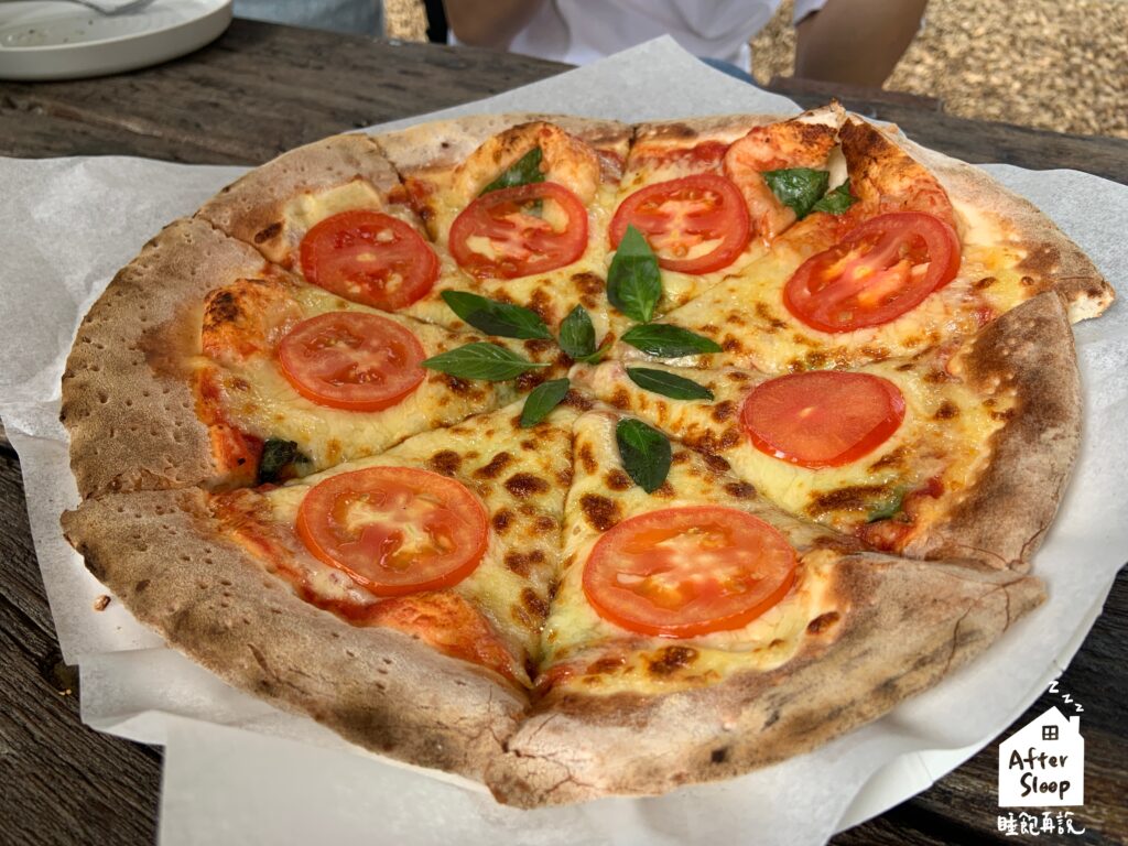 蜂巢窯烤披薩｜瑪格莉特披薩（330元）