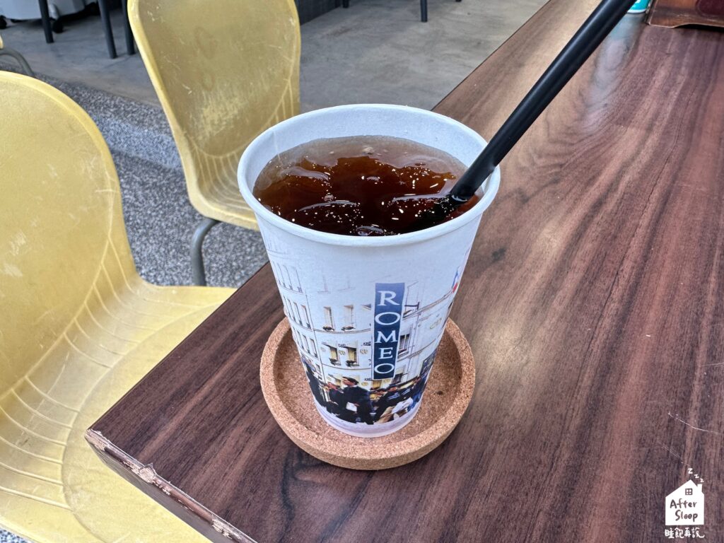 咕蒂·咕蒂研磨咖啡｜特製茶－小杯（95元）