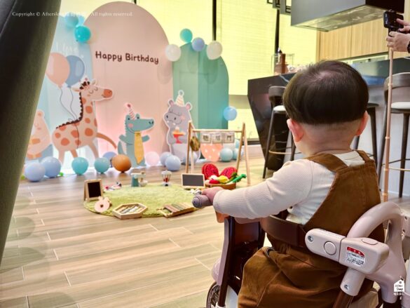 微省錢的寶寶抓周紀錄＿我們的小糰滿一歲啦！（含場佈背板／食物／虎衣／聰明門／抓周道具／蛋糕清單分享）