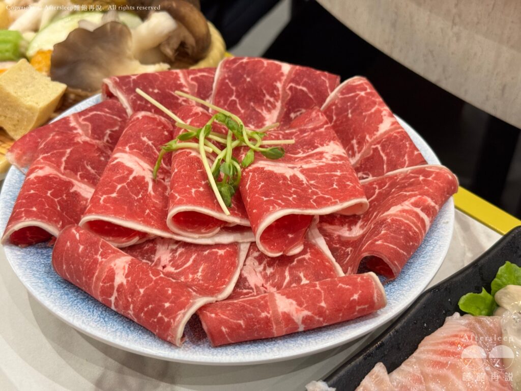 汕頭泉成沙茶潮鍋（高雄五甲公園店）｜板腱牛